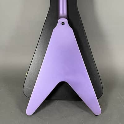 Kirk Hammett Signature Flying V Purple inkl. original Hardshell Case image 11
