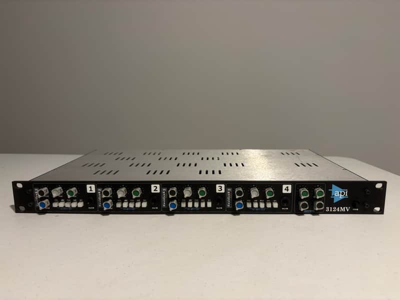 API 3124MV Discrete 4 Channel Mic/Line Pre with Variable Output, aux and Stereo Mix image 1