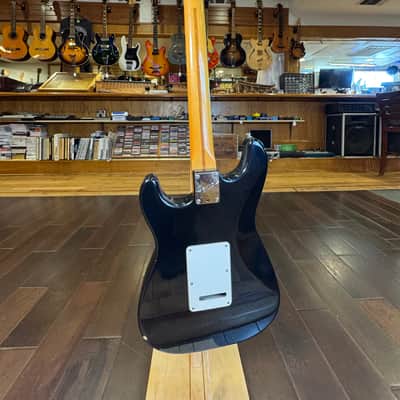 Fender Stratocaster image 7