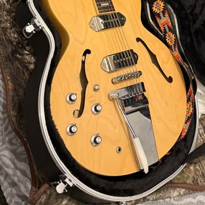 Epiphone Casino Left-Handed Natural + Maestro Vibrola + Hardcase image 1