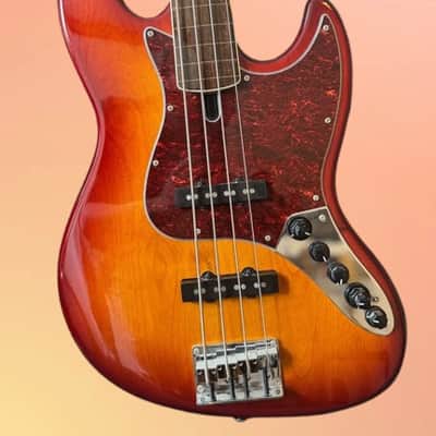 SIRE Marcus Miller V7 Alder Fretless 4 - Tobacco Sunbust image 9