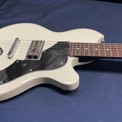 Supro Island Series Jamesport Singlecut Guitar 2016 - Antique White image 5
