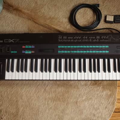 Yamaha DX7 Programmable Algorithm Synthesizer