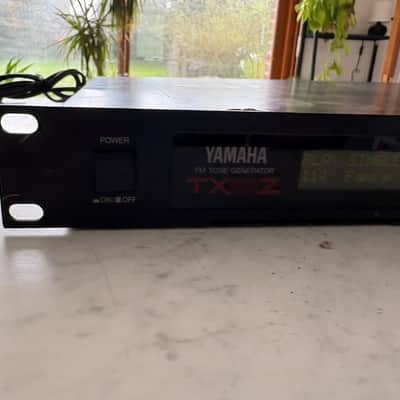 Yamaha TX81Z Rackmount FM Tone Generator 1987 - 1988 - Black Bild 2