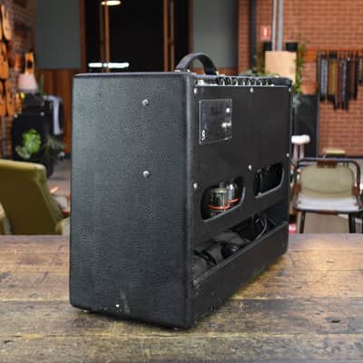 Fender Hot Rod Deluxe 3-Channel 40-Watt 1x12" Guitar Combo 2002 - 2010 - Black image 5