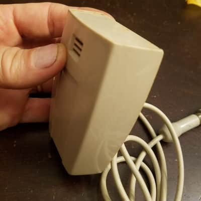 Silvertone T-46 Crystal Harp Mic Telectro Hi-Z lo-fi 1960s Beige Plastic image 5