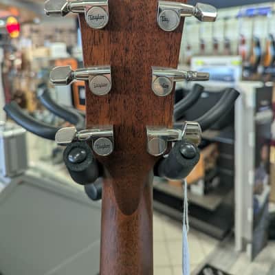 Taylor 414ce 2023 - Present - Tobacco Sunburst image 2