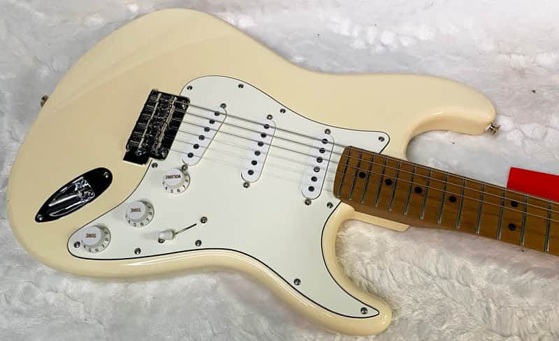 NEW! Fender Limited Edition Independent Dealer Exclusive II Player Stratocaster - Roasted Maple Neck - Olympic White - 7.8lbs - Authorized Dealer - G07153 image 1