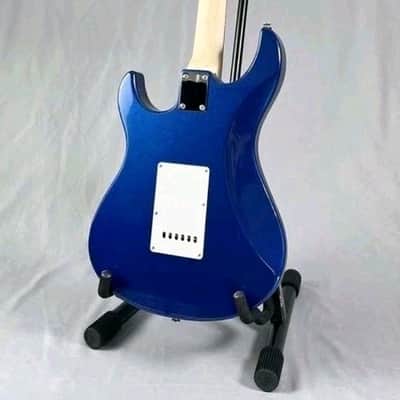 Yamaha PAC012 6-String Pacifica Electric Guitar - Dark Blue Metallic - Dark Blue Metallic image 11