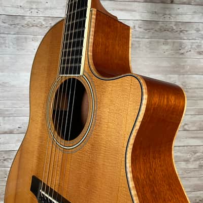 Larrivee LV-04 Early 2000s - Spruce / Mahogany  - Includes Hardshell Case image 6