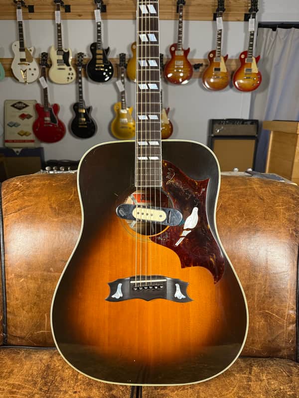 Gibson Dove 1980 - Vintage Sunburst - DeArmond Pickup - OHSC