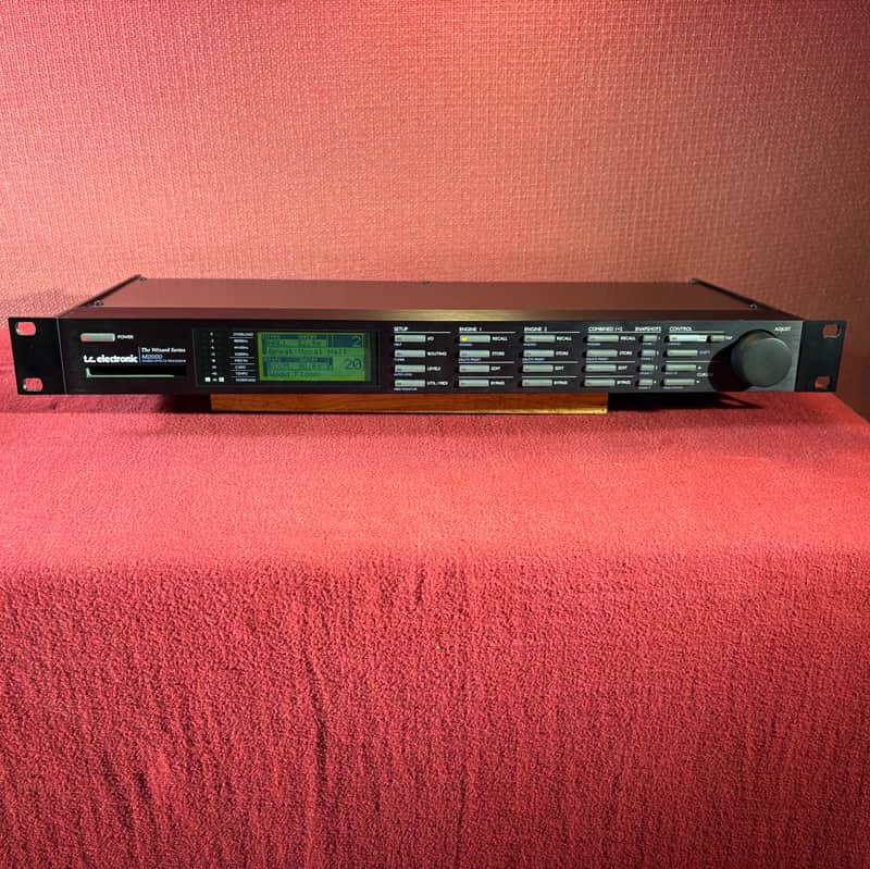 TC Electronic M2000 Multi-Effect Unit The Wizard Series image 1