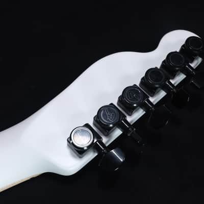 Fender Jack White Triplesonic Acoustasonic Telecaster with Case Maple Fingerboard White Pickguard Satin Arctic White with Black Top 237 image 6