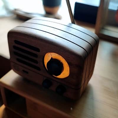 Elvis Wooden small speaker 1990 Brown image 2