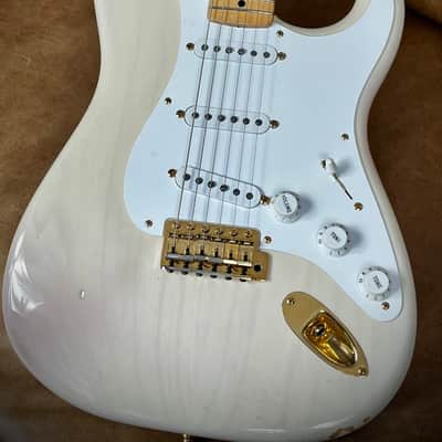 RARE 2001 Fender Custom Shop 1956 reissue stratocaster | NOS White Blonde, Original Fender G&G Hardcase and paper image 9