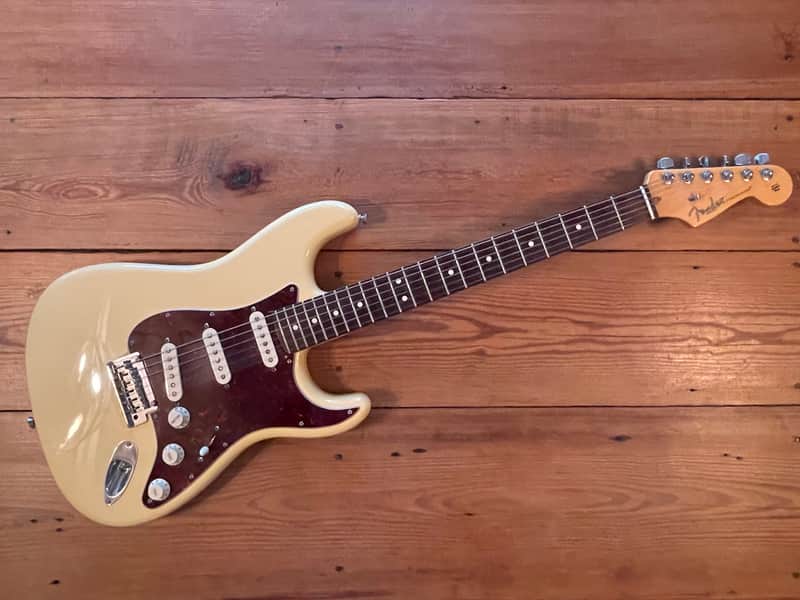 Fender Limited Edition Standard Stratocaster 2014 - Vintage White image 1