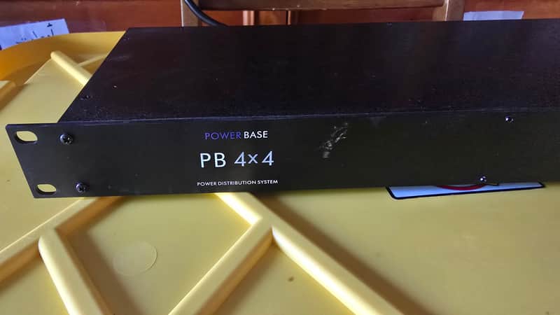 ART PB4X4 Rackmount 8 Outlet Power Conditioner 2008 - Present - Black image 1