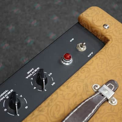 Fender Ramparte Pawn Shop Series 9-Watt 1x12" Guitar Combo - (Used) image 4