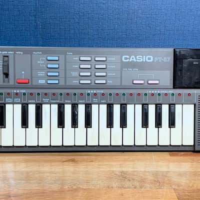 Casio PT-87 32-Key Mini Synthesize - Black