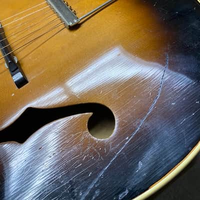 Silvertone Aristocrat 1948 Burst image 10