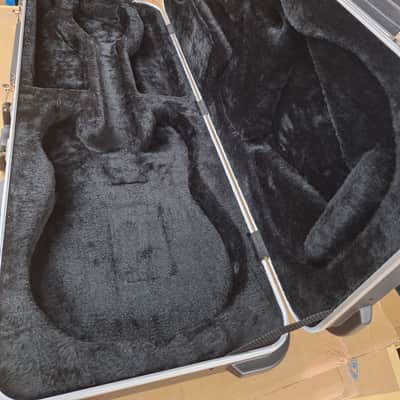 Ernie Ball Music Man 5983 Hardshell Guitar Case Black - ABS image 3