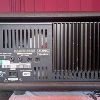 Line 6 Vetta I HD 200 Watt Modelling Amp with FBV Longboard Footboard image 10