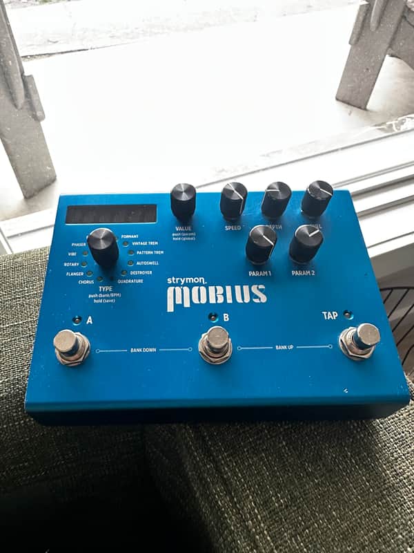 Strymon Mobius