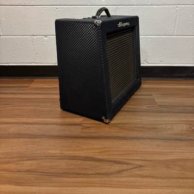 Ampeg Model J-12T Jet II 15-Watt 1x12" Guitar Combo 1995 - 2006 - Rehoused in 1960’s Reverberocket Cab - Blue Check image 3