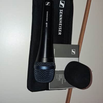 Sennheiser e935 Handheld Cardioid Dynamic Vocal Microphone 2003 - Present - Black