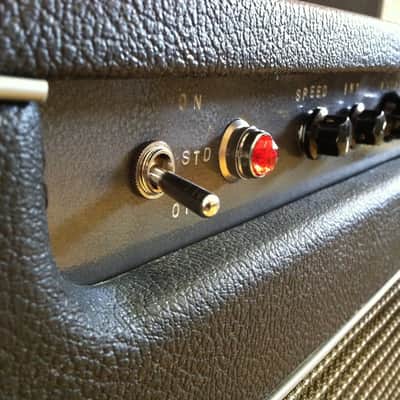 SHO Amplification - 7591 25 watt, 2x10 combo w/ tube tremolo image 5