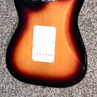 2022 Fender Jimi Hendrix Artist  Series Signature  Stratocaster 3-Color Sunburst electric guitar image 9