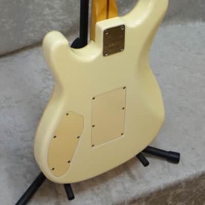 1983 Ibanez Roadstar II Series RS-3 electric guitar in cream finish MIJ image 8