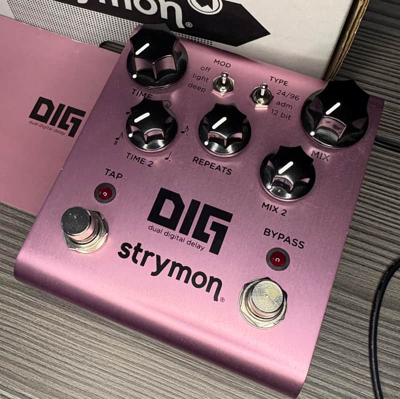 Strymon DIG Dual Digital Delay V1 2015 - 2022 - Pink image 1