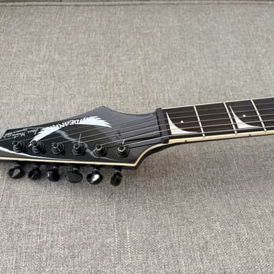 Dean STRADI VMNT-CBK Dave Mustaine Signature V with Case 2010s - Classic Black image 16