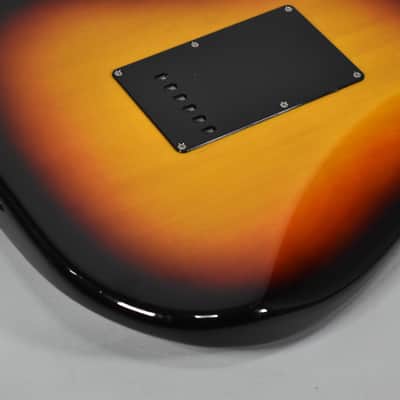 Fender ST-72 CIJ Stratocaster Three Tone Sunburst Finish Electric Guitar image 11