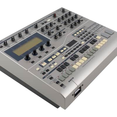 Yamaha RS7000 Production Workstation image 3