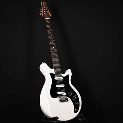 Eastman D'Ambrosio Series DC'64- Vintage White 2025 (25122) image 12