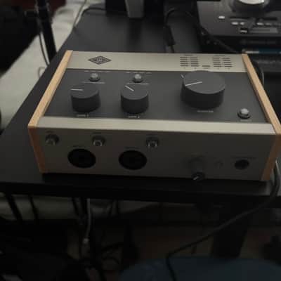 Universal Audio Volt 276 USB-C Audio Interface 2021 - Present - Tan / Gray image 2