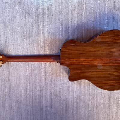 Taylor Baritone 8 2010 - Natural image 4