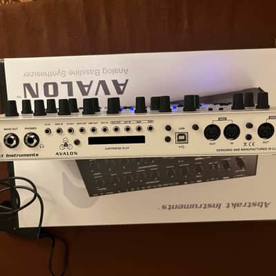 Abstrakt Instruments - Avalon Bassline (white, blue leds) + manual, original box (all like new) image 11