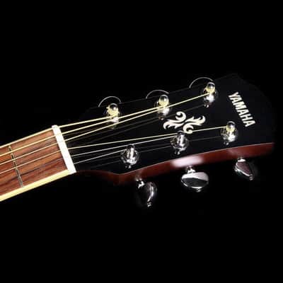 Yamaha APX600 Thin Body Acoustic-Electric Guitar - Old Violin Sunburst image 4