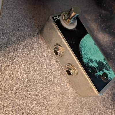 Saturnworks Compact Looper with LED 2010s - Graphic image 3