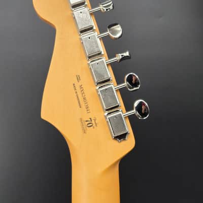 Fender 70th Anniversary Player Stratocaster®, Rosewood Fingerboard, Nebula Noir image 6