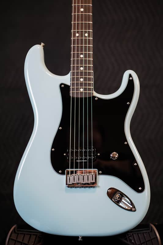 Fender Limited Edition Tom DeLonge Signature Stratocaster 2023 - Daphne Blue Strat w/Upgrades!