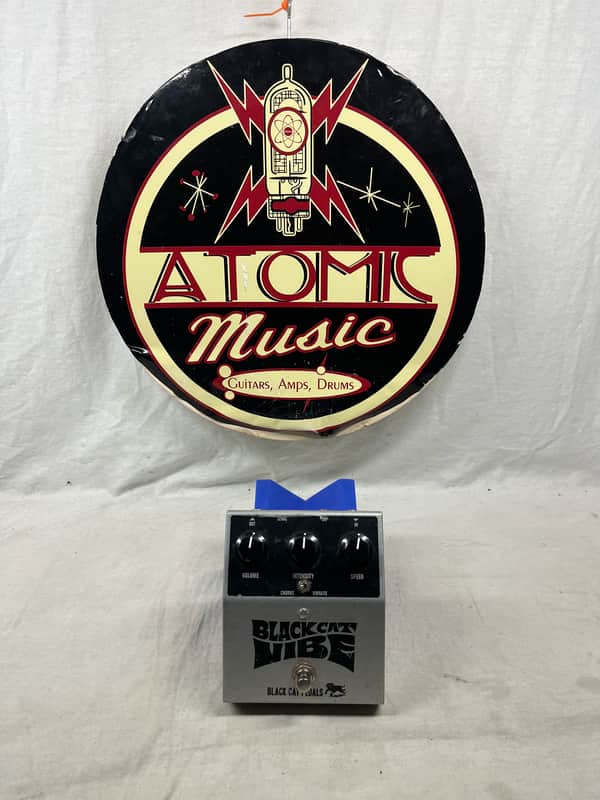Black Cat Pedals Black Cat Vibe Vibrato Pedal with Power Supply image 1