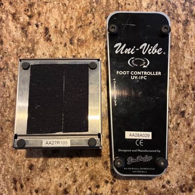 Dunlop UV-1 Uni-Vibe Chorus / Vibrato 1998 - 2013 - Chrome image 4