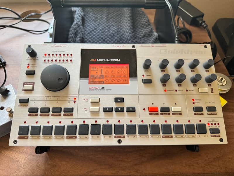 Elektron Machinedrum SPS-1UW+ MKII 2010s - Silver