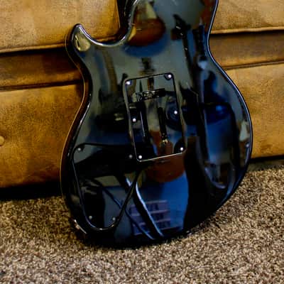 Yamaha WES BORLAND SIGNATURE GUITAR image 8