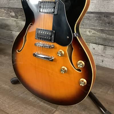 Washburn HB-30 Semi-Hollow Electric Guitar Sunburst image 4