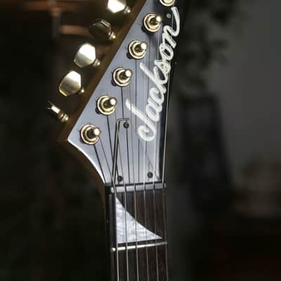 Jackson RR3 Randy Rhoads V Special (Limited Run), Made in Japan, 2006 - Ivory with Black Pinstripes image 6